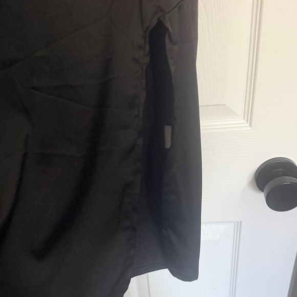 Elegant Black Slip Dress - Picture 3 of 5